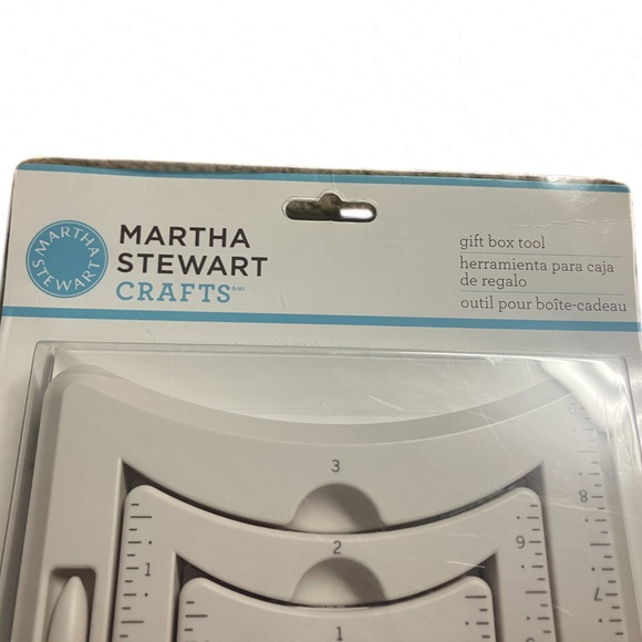 Martha Stewart gift box tool. - Picture 3 of 5